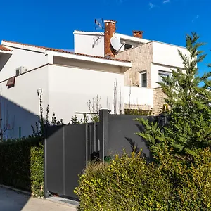 Apartament Meriko, Kaštela